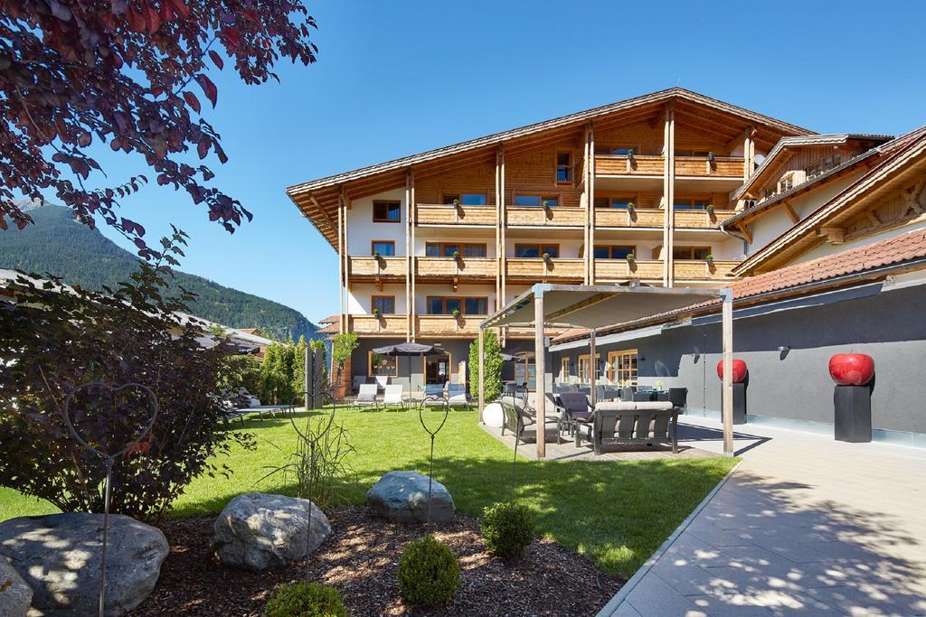 Der Gruene Baum Mountain Boutique Hotel Ehrwald Exteriér fotografie